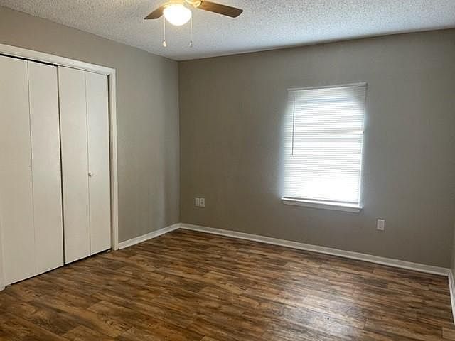 1st image of 3806 Holbert Dr