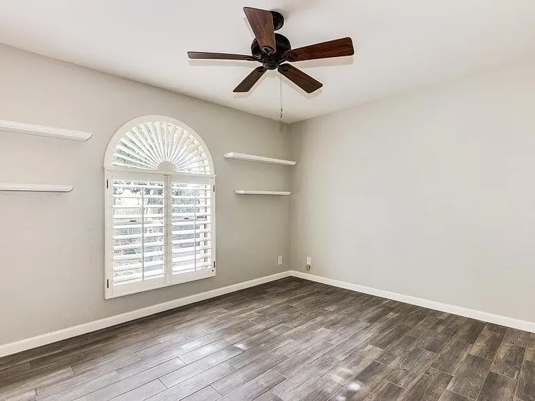 2218 E Cactus Wren Dr — Photo 7