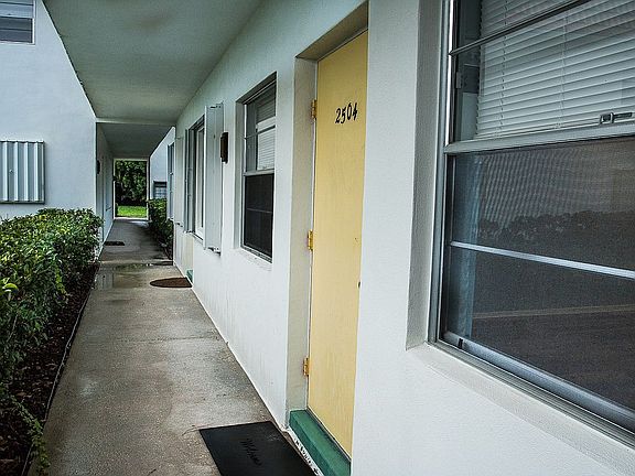 Front Door Walkway