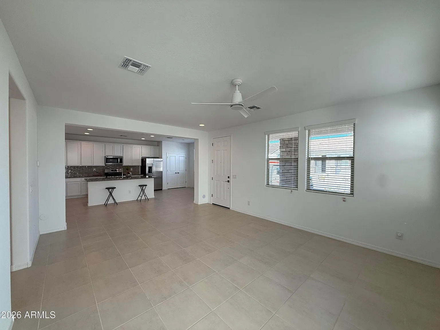 3 bed, 2.5 bath, 1794 sqft, $1,995 — Photo 3