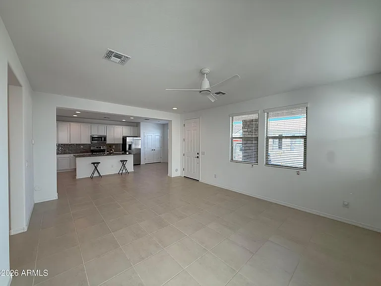 14668 W Soft Wind Dr — Photo 3