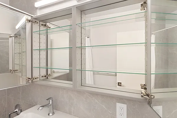 Rented by Compass | media 10