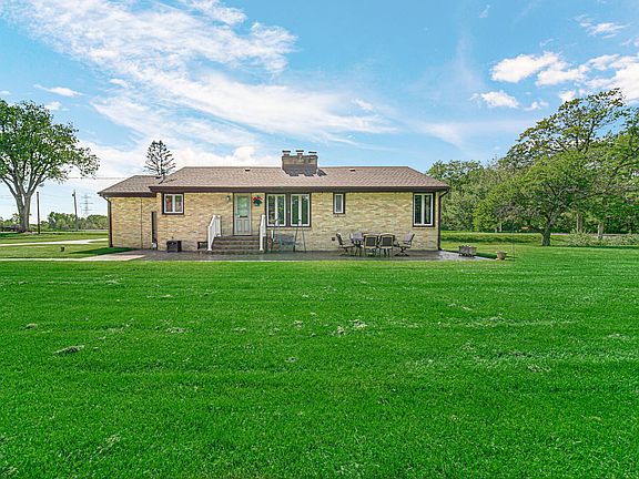 4th image of 545 County Road 750 W