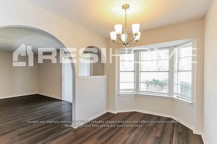 3 bed, 2.0 bath, 1390 sqft, $2,330 — Photo 4