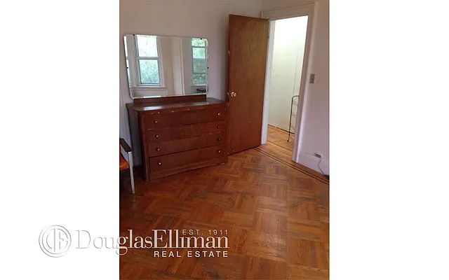 Rented by Douglas Elliman | media 15