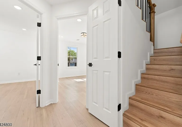 40 Edgewood Rd — Photo 23