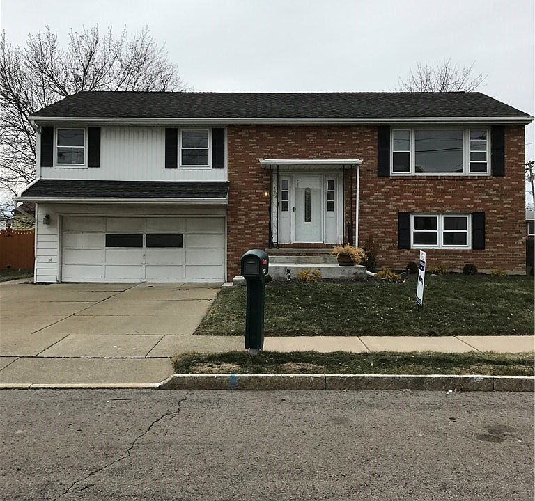 1st image of 1564 NW Benjamin Dr