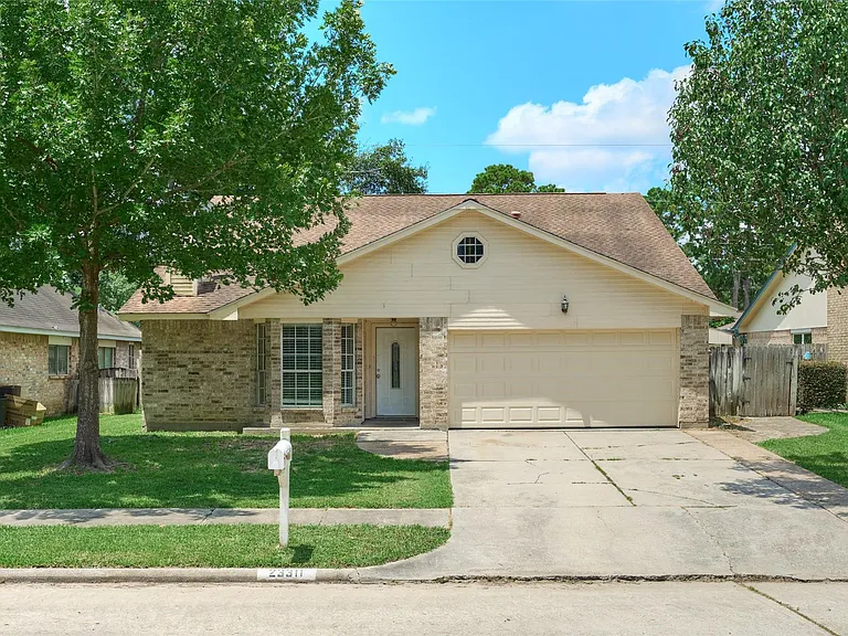 23311 Grand Rapids Ln — Photo 1
