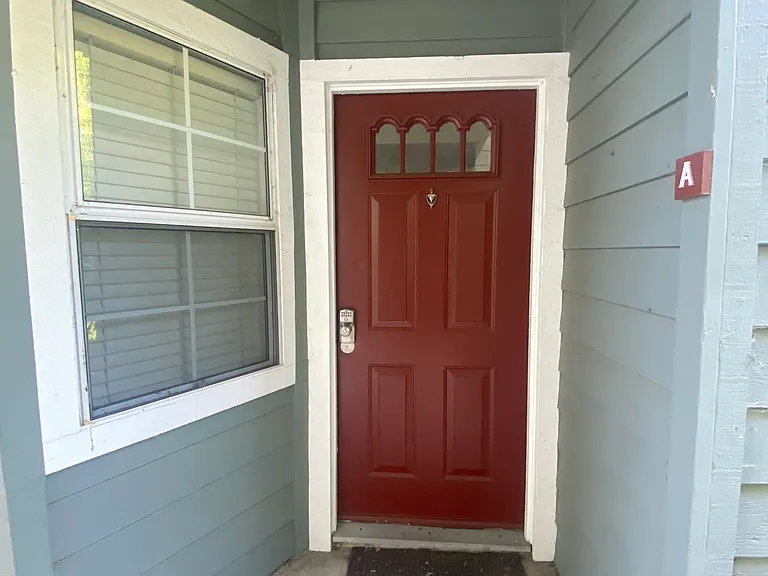 7560 Canyon Meadows Cir #A — Photo 2