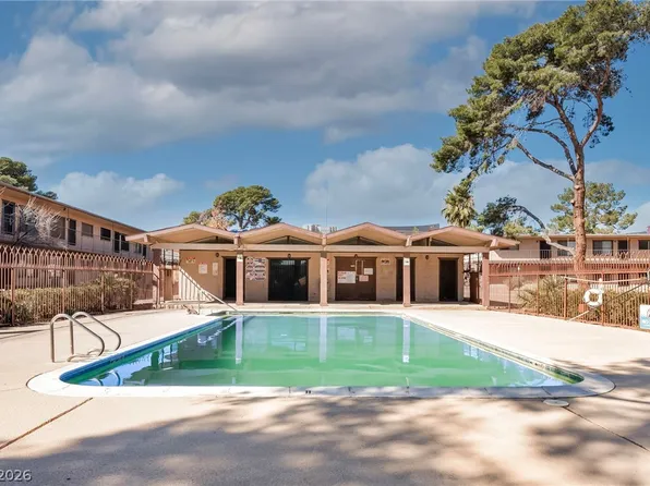 3720 Royal Crest St APT 6, Las Vegas, NV 89119