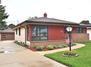 8855 W Palmetto Ave, Milwaukee, WI 53225