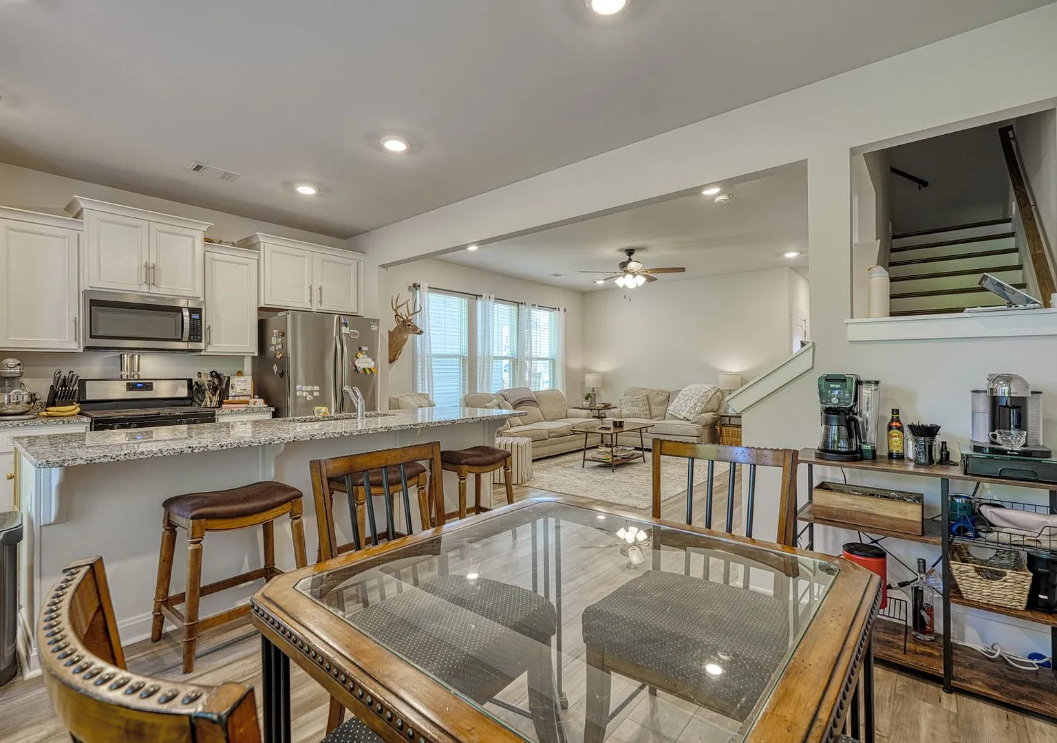 1376 Maplesmith Way — Photo 3