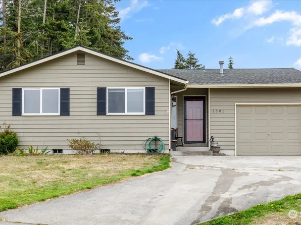 1501 NW 9th Place, Oak Harbor, WA 98277