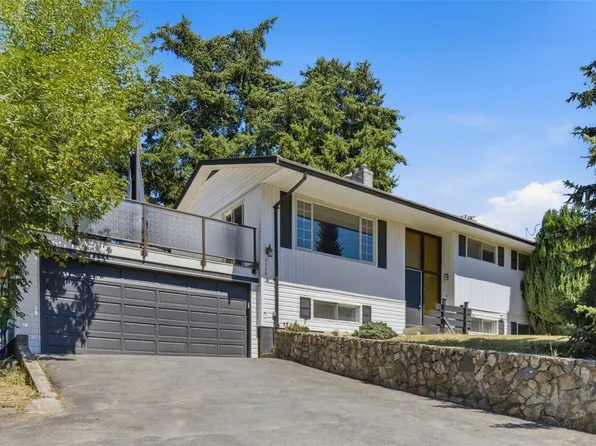 2358 Tanner Rd, Central Saanich, BC V8Z 5P7