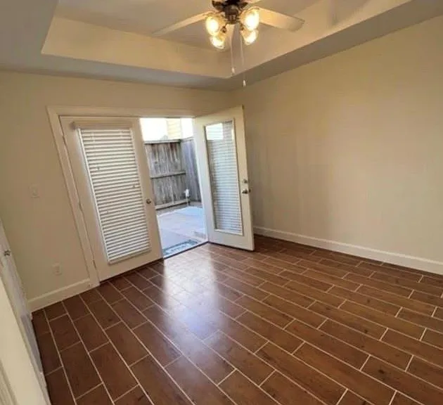 650 Westcross St #3 — Photo 4