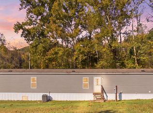 3081 White Oak Rd, Irvine, KY 40336