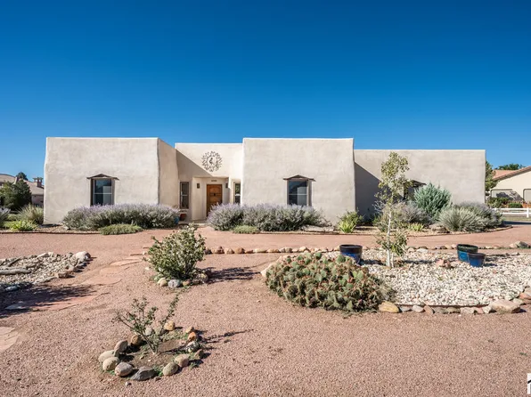 576 W Archer Plz, Pueblo West, CO 81007