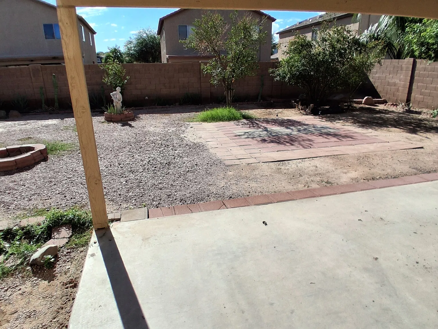 5 bed, 2.5 bath, 2184 sqft, $3,300 — Photo 3