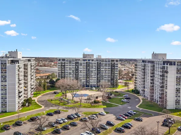 8801 W Golf Rd APT 7G, Niles, IL 60714