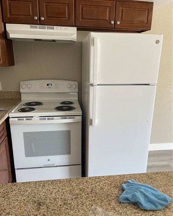 1st image of 801 Palo Verde Dr APT D