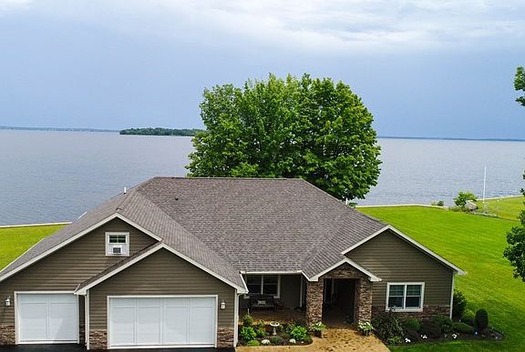 4th image of 69 Lakeshore Dr