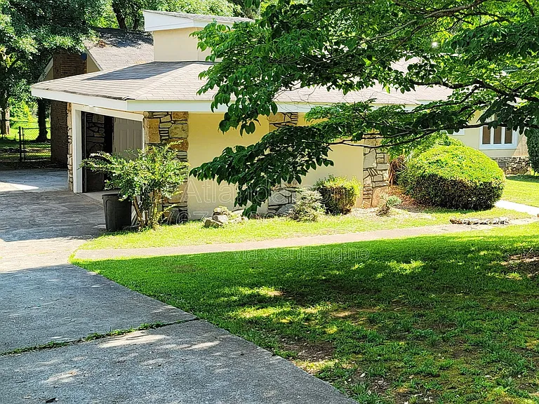 4216 Smithsonia Ct — Photo 4