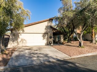 4850 Summerhill Rd, Las Vegas, NV 89121