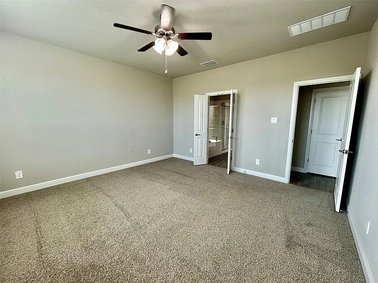 16012 Bronte Ln — Photo 9