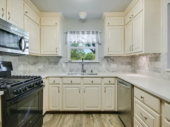 1716 Buttercup Rd, Pflugerville, TX 78660
