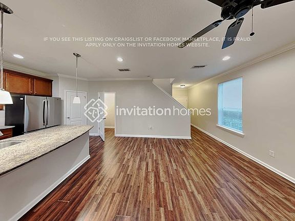 5th image of 475 Walnut Dr