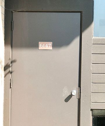 2nd image of 6147 Knollwood Dr #103