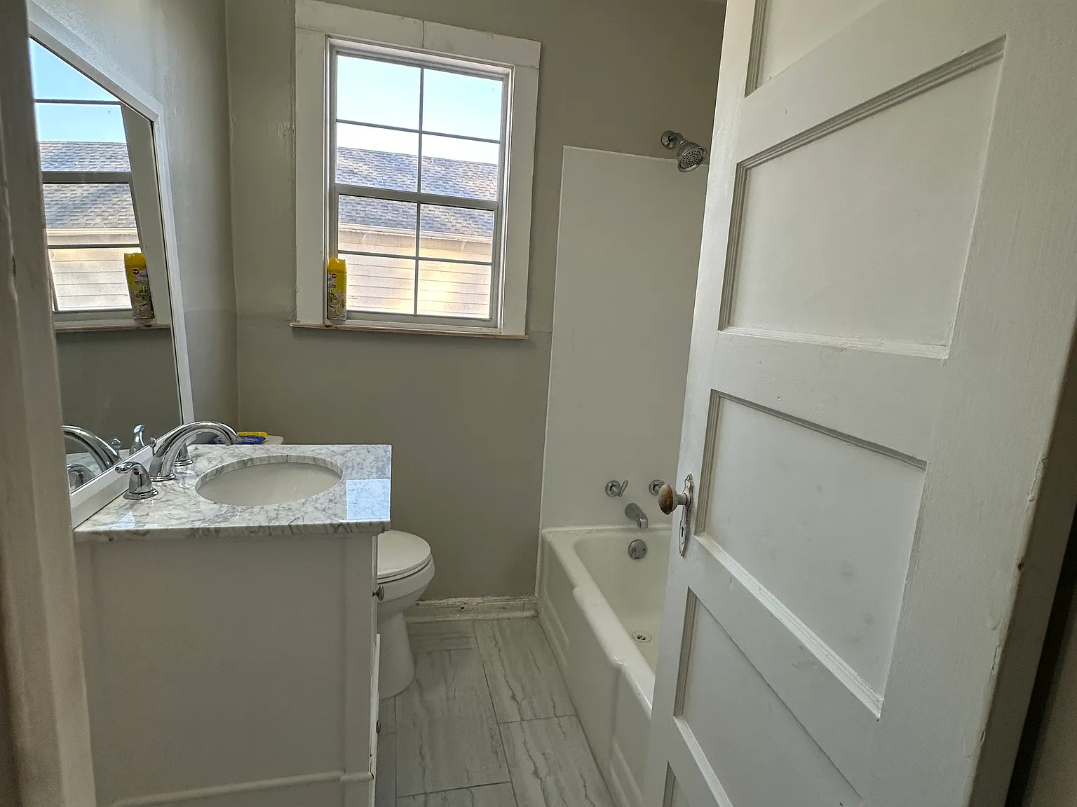 2 bed, $1,100 — Photo 3