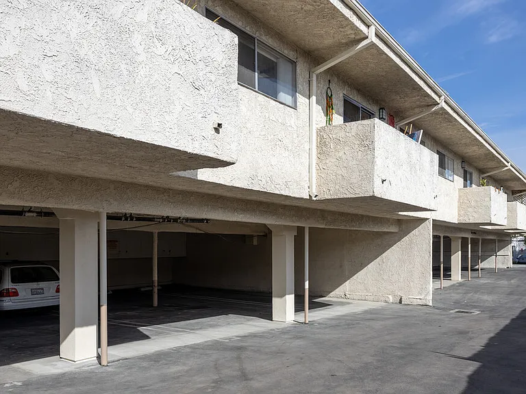 2600 Virginia Ave — Photo 21