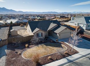 807 Mariposa Rd, Dayton, NV 89403