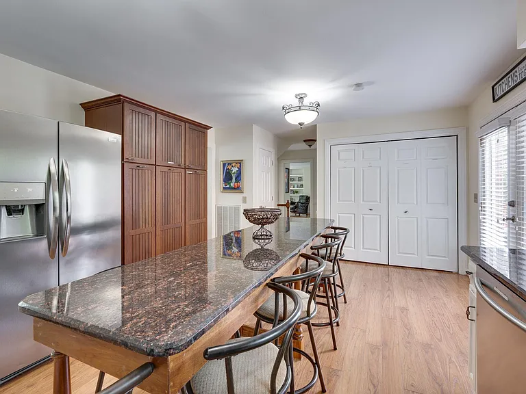 4625 Mountain View Dr — Photo 18