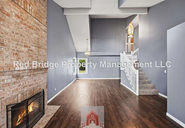 13571 SW Uplands Dr — Photo 5