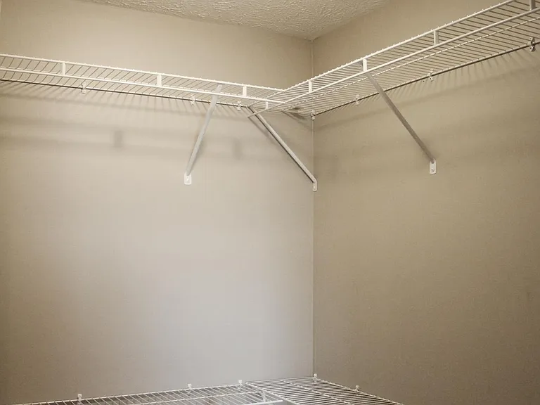 Prairie Heights Apartments — Photo 87