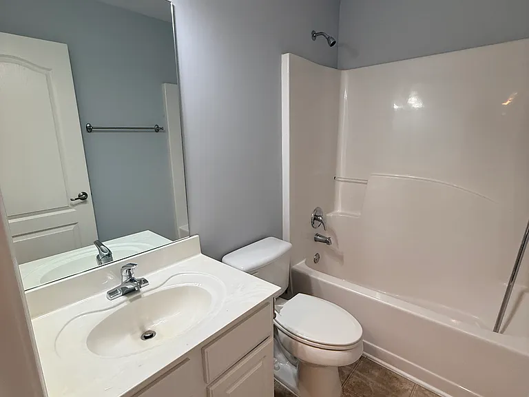 3606 Malcolm Mnr NW — Photo 14