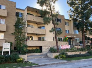 3400 Ben Lomond Pl #201, Los Angeles, CA 90027