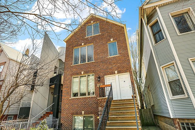 1st image of 1525 W Barry Ave APT 3F