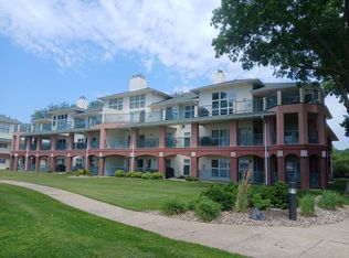 1605 Chalstrom Beach Rd #302, Okoboji, IA 51355