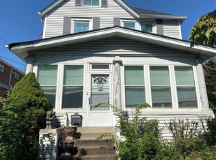 7371 Maple Ave, Saint Louis, MO 63143
