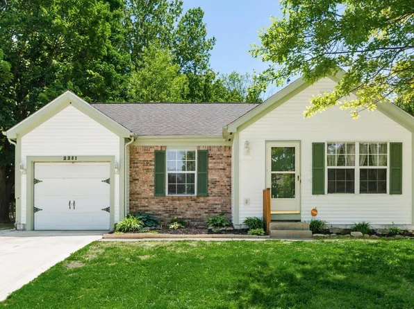 2281 Breeze Hill Dr, Grove City, OH 43123