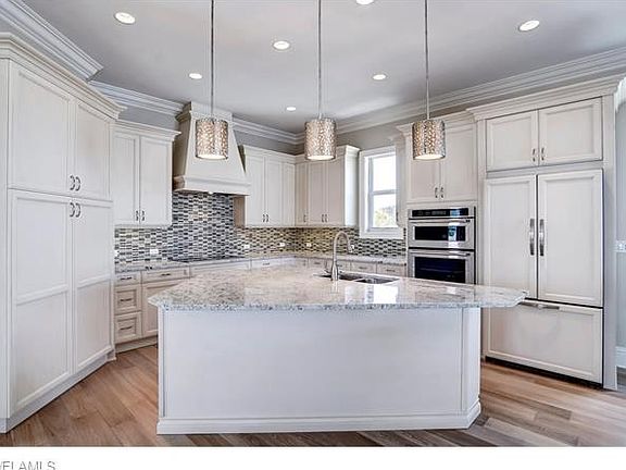 3rd image of 307 Fairweather Ln