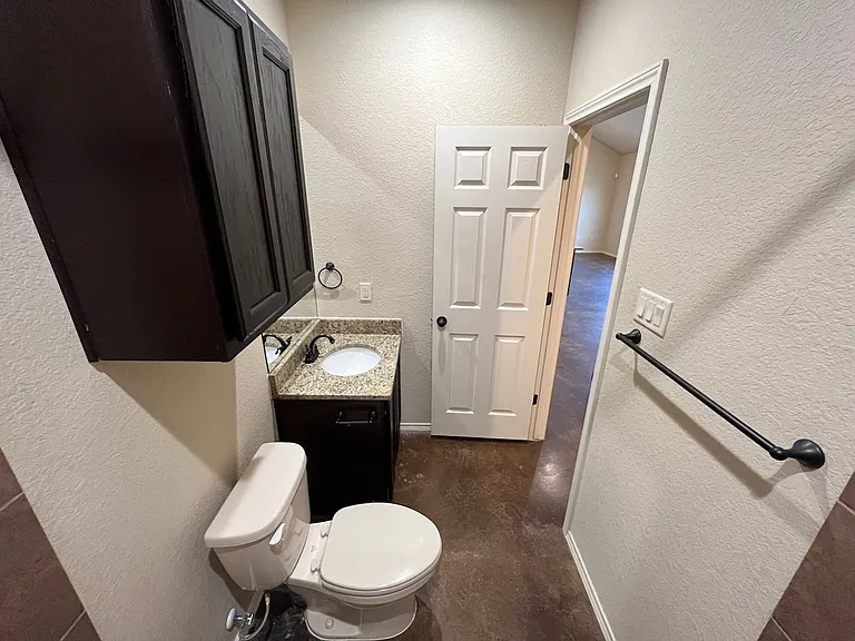 211 Eugene Pass — Photo 18