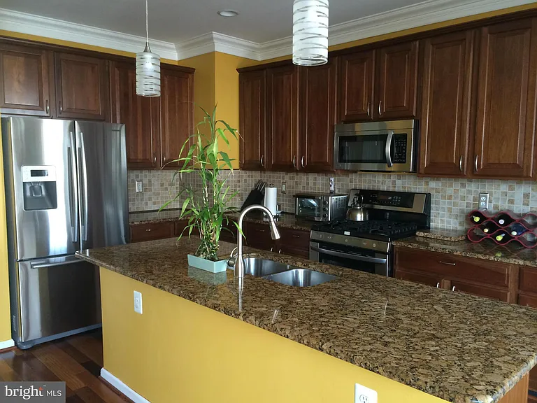 6805 Oregano Ln — Photo 6