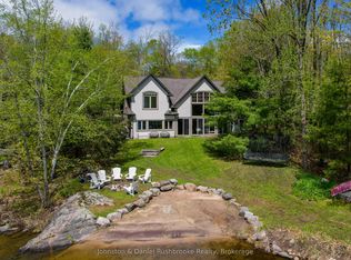 1911 Mortimers Point Rd, Muskoka Lakes, ON P0B 1J0