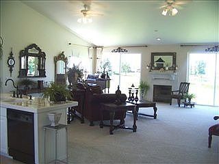 3rd image of 102 Country Club Dr