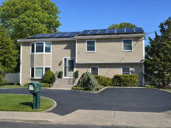 263 N Bicycle Path, Selden, NY 11784