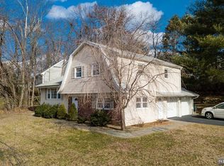 630 Rita Dr, River Vale, NJ 07675